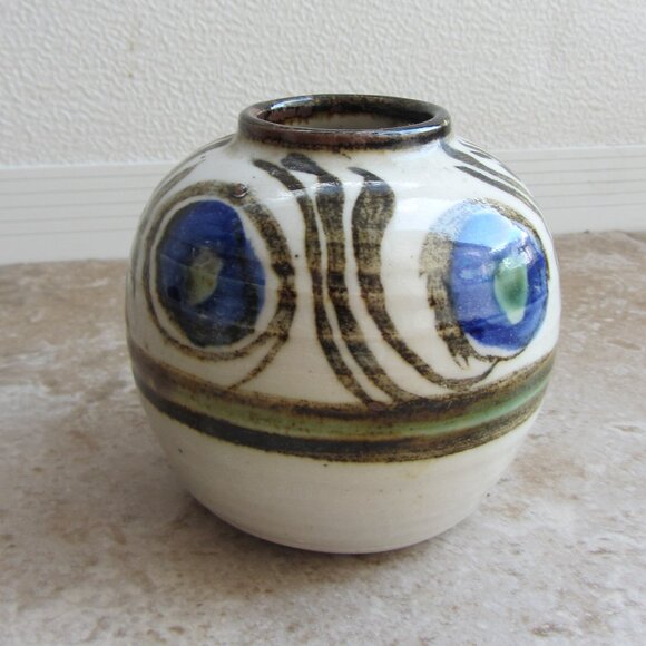 Mid Century Danish Style Pottery Vase Possibly Signed Ahlgren - Picture 1 of 4